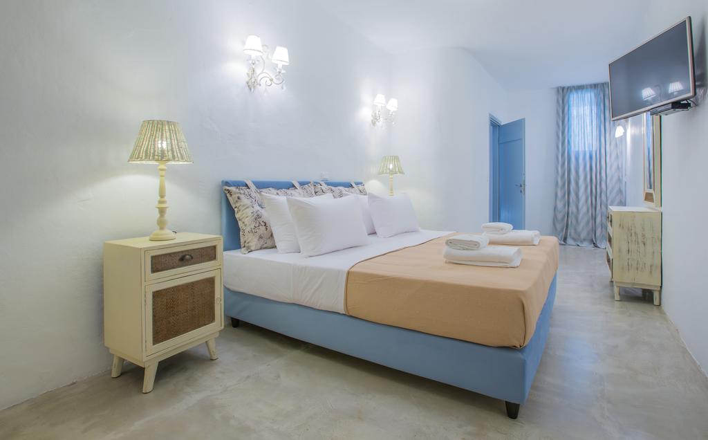 Aelia Hospitality Paros Villa Chrisi Akti  Exterior photo